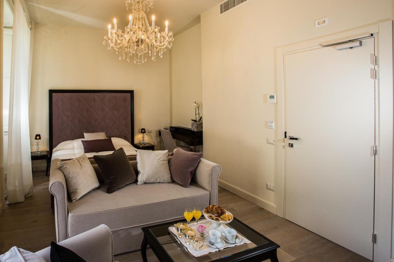 Boutique Hotel Villa Giulia Valmadrera Dış mekan fotoğraf